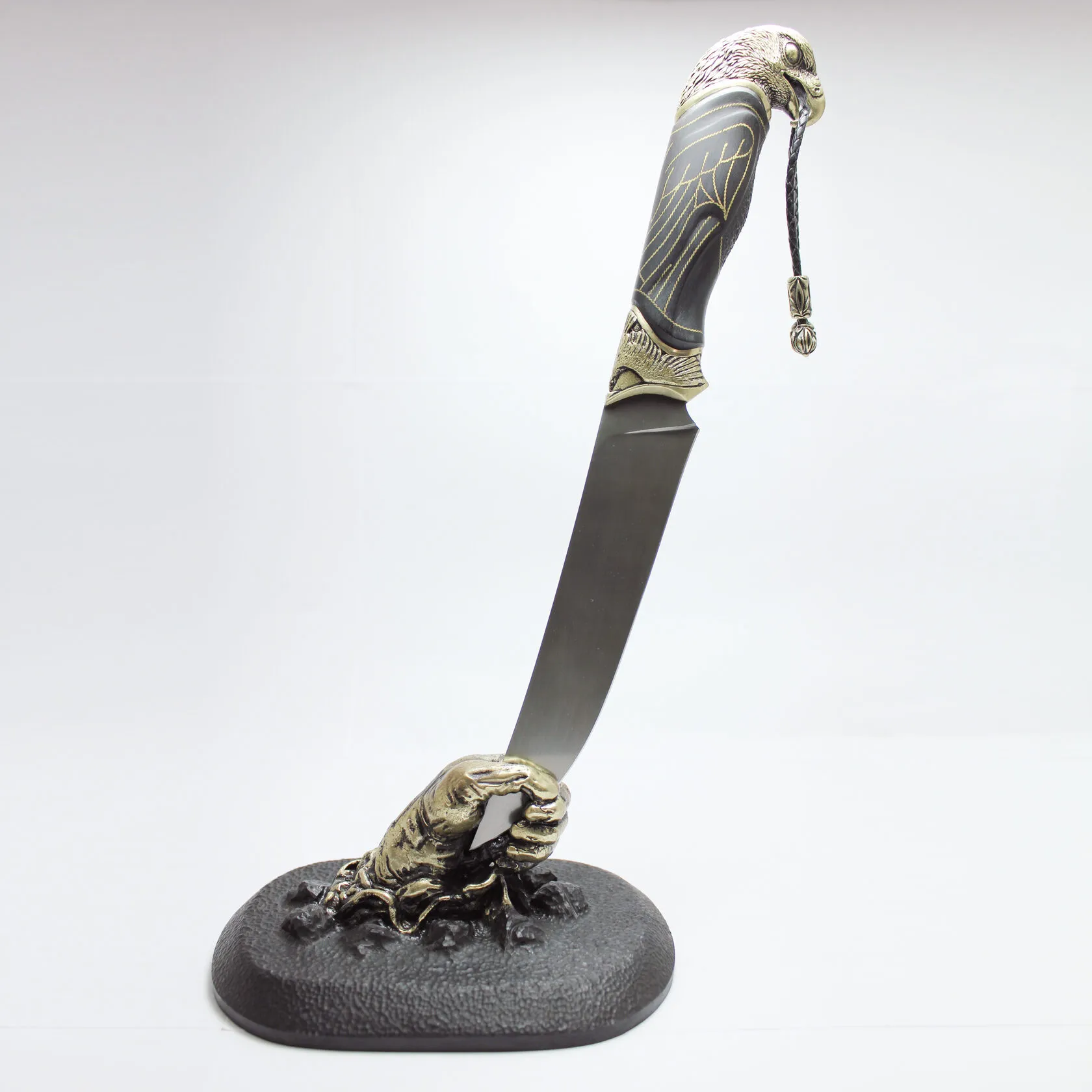 Нож "Орел" на подставке